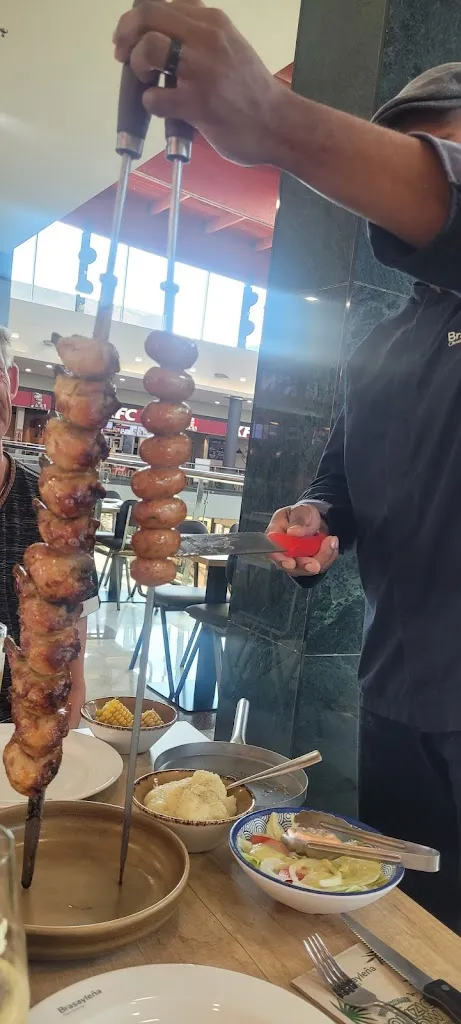 Yvonne Sielemann_Restaurante Brasayleña Gran Plaza Shopping_Alicún_review