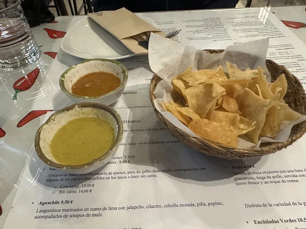 Roberto Perosa_Los Catrines Tequila&TacoBar_Écija_review