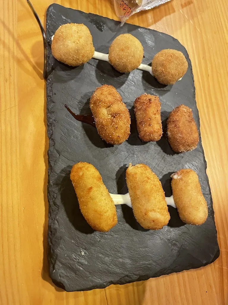 Menu_Restaurante Laurel Tapas_Écija_immagine_3