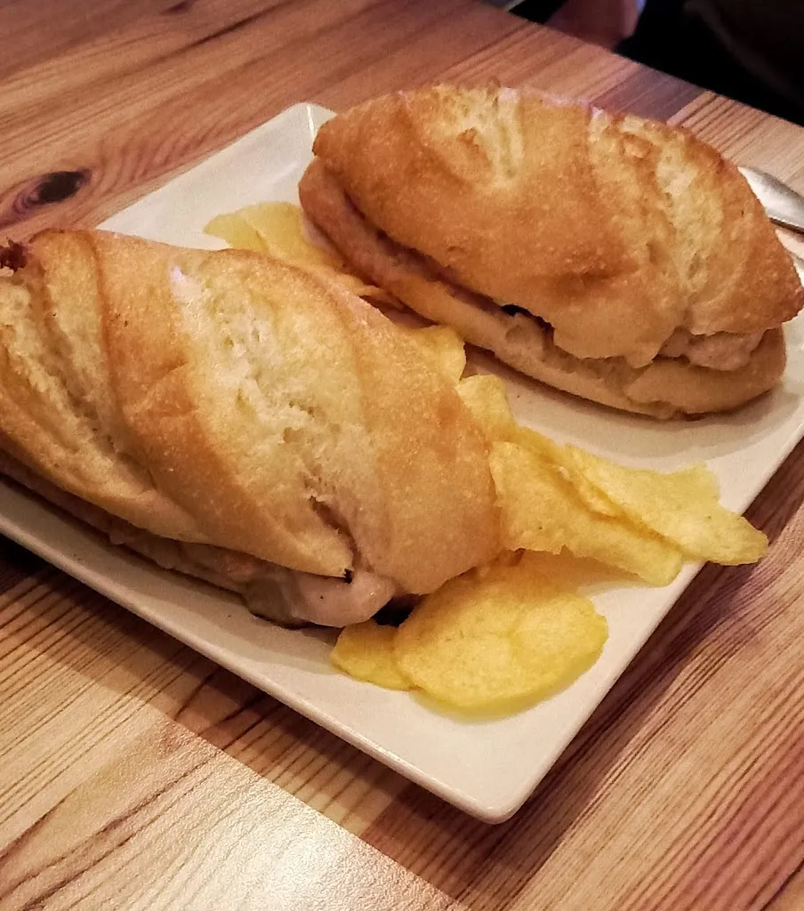 Constantino López_Malavoca_Écija_review