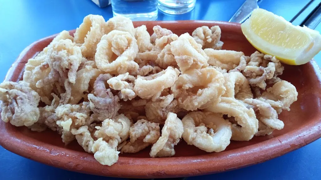 Kiko Risco Parra_Bar Domingo_Écija_review