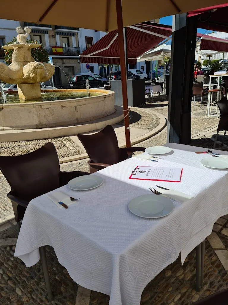 Bar restaurante Casa Carmona restaurant in Écija