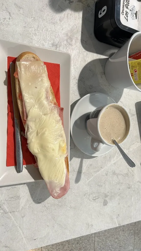 Antonio Cardador_El barecillo de Paco_Alicún_review