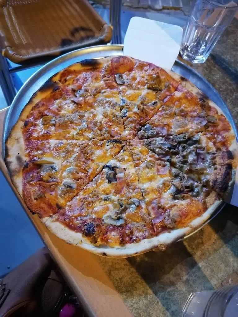 Lysez_Pizzeria Denyló_Écija_review