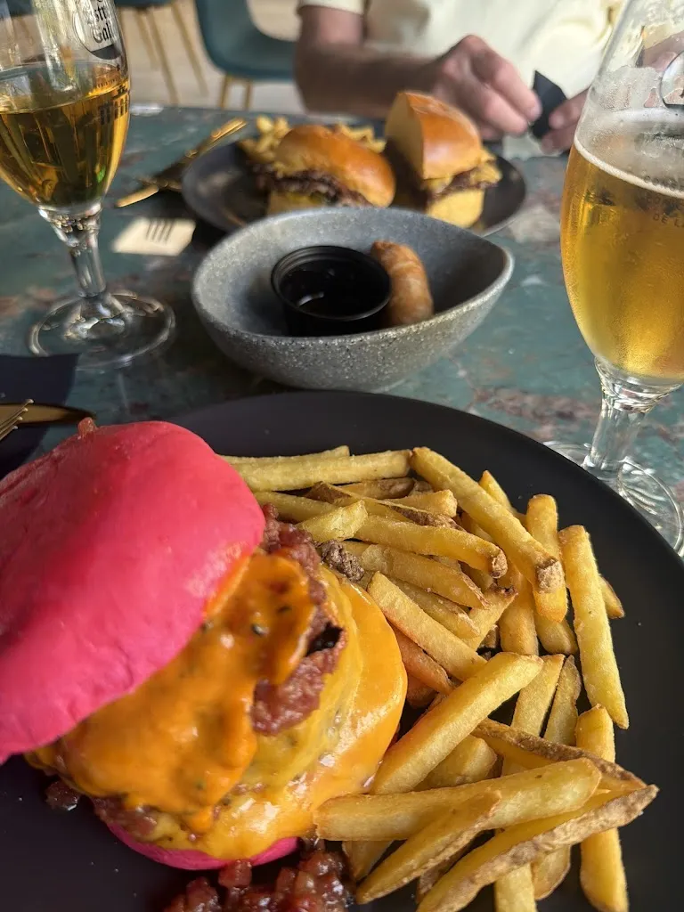 Ramon Fuentes_Ficus Burger Food_Écija_review