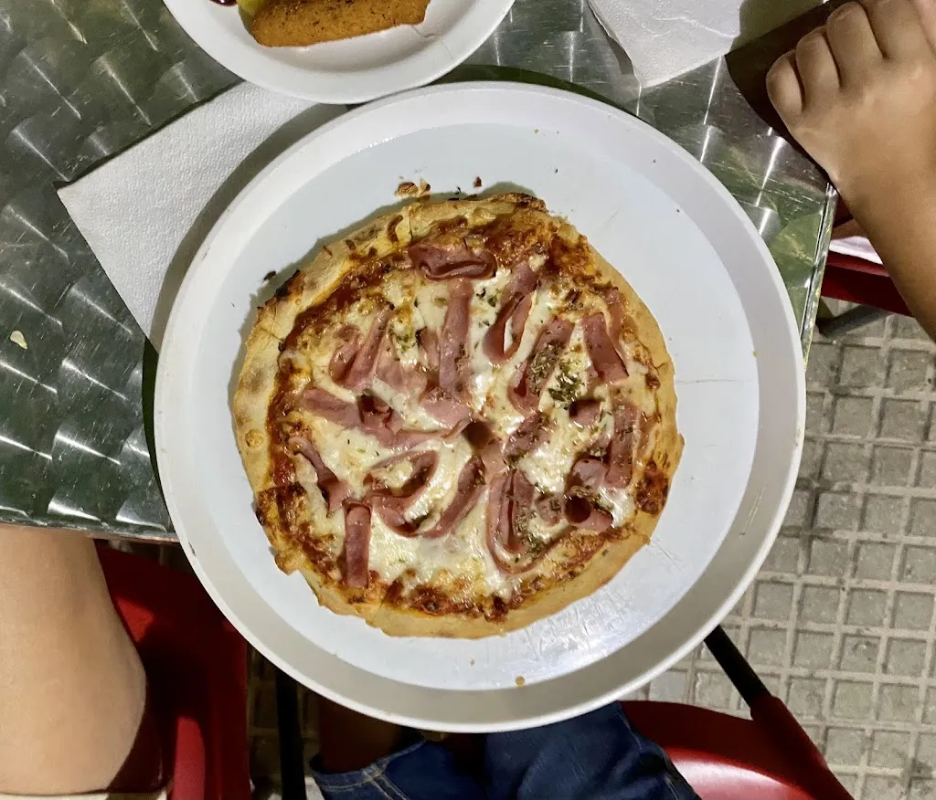 Carles Carva_Pizzería El Trompo_Écija_review