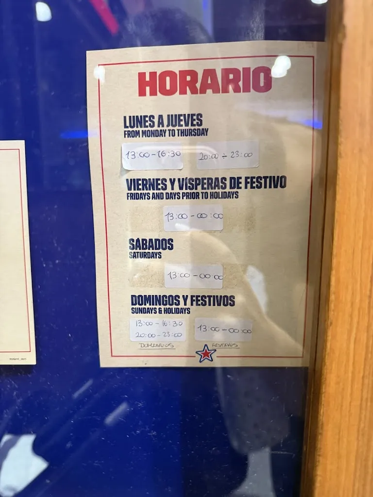 Irene Bermúdez_Foster's Hollywood_Écija_recensione