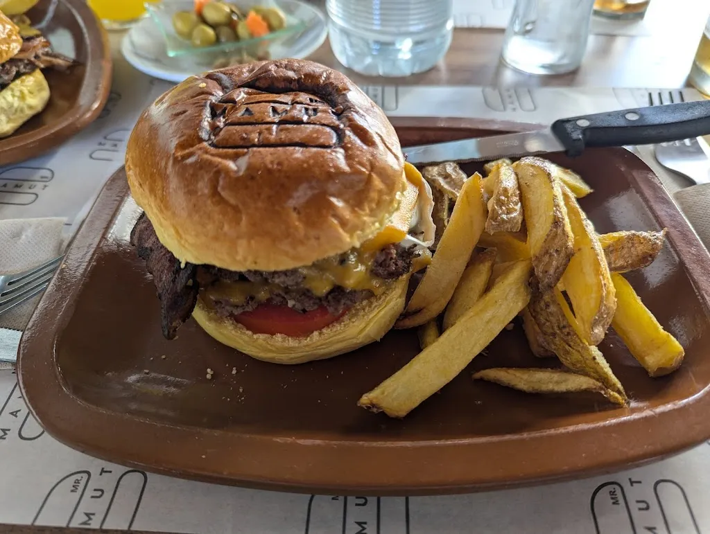 Menu_Mr Mamut Burger_Écija_image_7