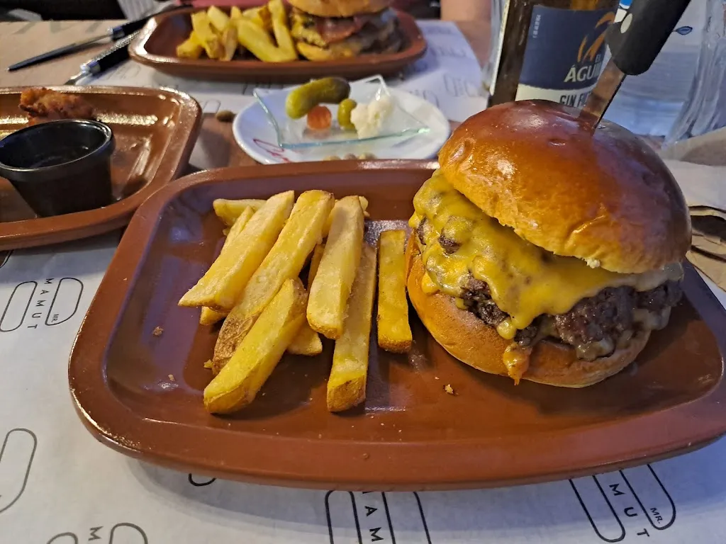 Cristian Soria_Mr Mamut Burger_Écija_review