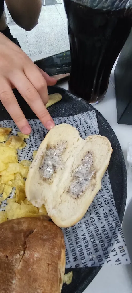 Manuel Ruiz Corzo_100 Montaditos Ecija_Écija_review