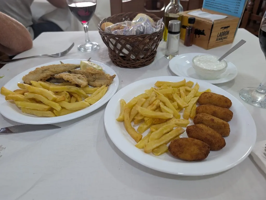 Restaurante Puerta de Estepa_Estepa_slider_image_3