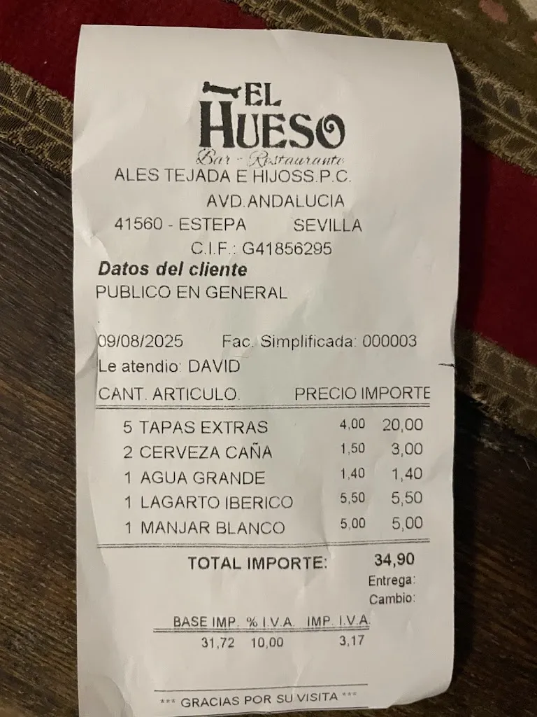 Alejandra M_Bar El Hueso_Estepa_review