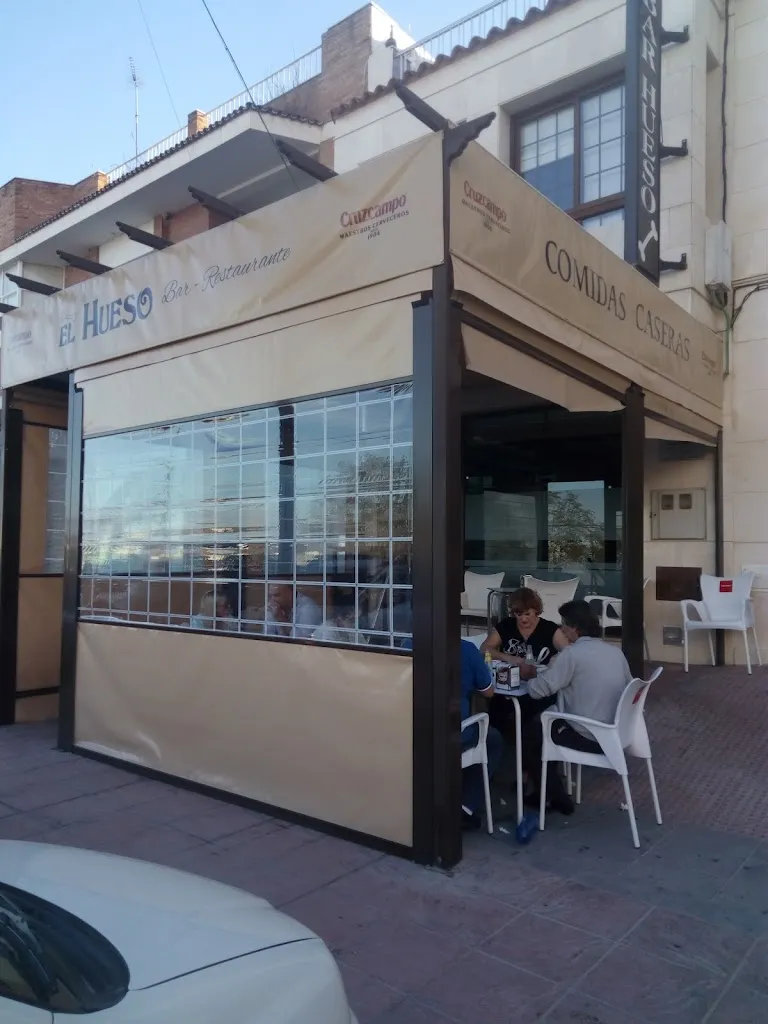 Bar El Hueso restaurant in Estepa