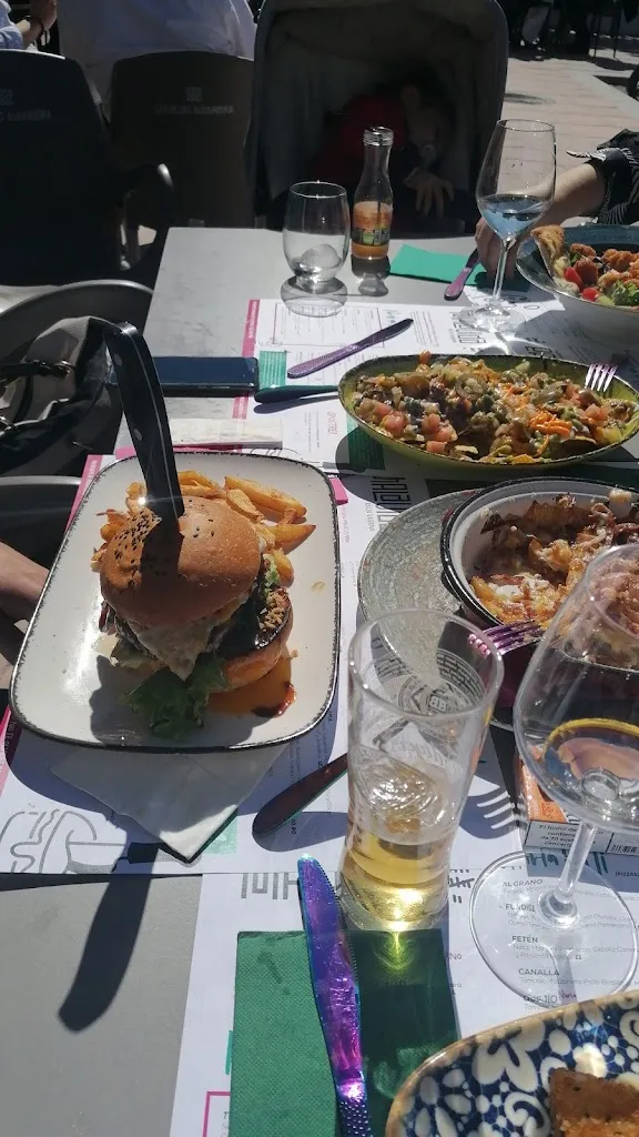 Menu_Restaurante | Malavida Relío Urbano | Hamburguesas y Pizzas_Estepa_image_6