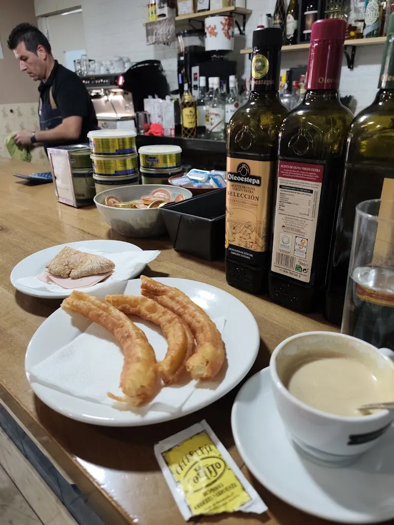 Susana Sevilla Roldán_Bar- Cafetería El Cortijo_Estepa_recensione