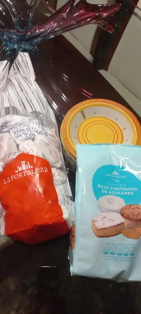 maria jose_Mantecados y Polvorones de Estepa La Fortaleza_Estepa_recensione