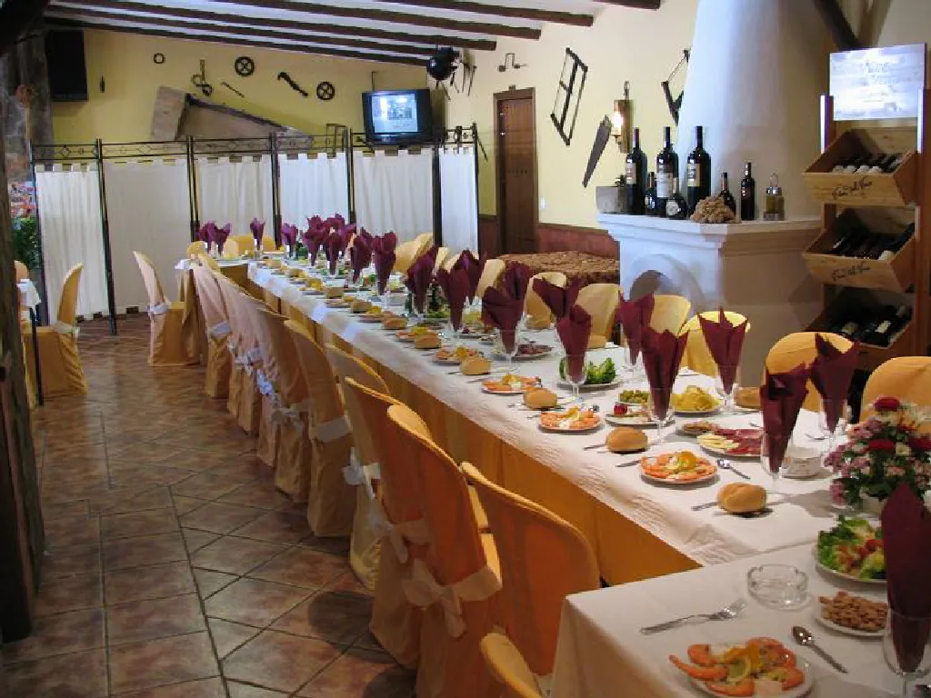 Mesón rural Las Cañas restaurant in Estepa