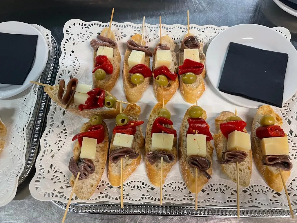 Restaurante La Bodega de Salteras_Garrobo El_slider_image_3