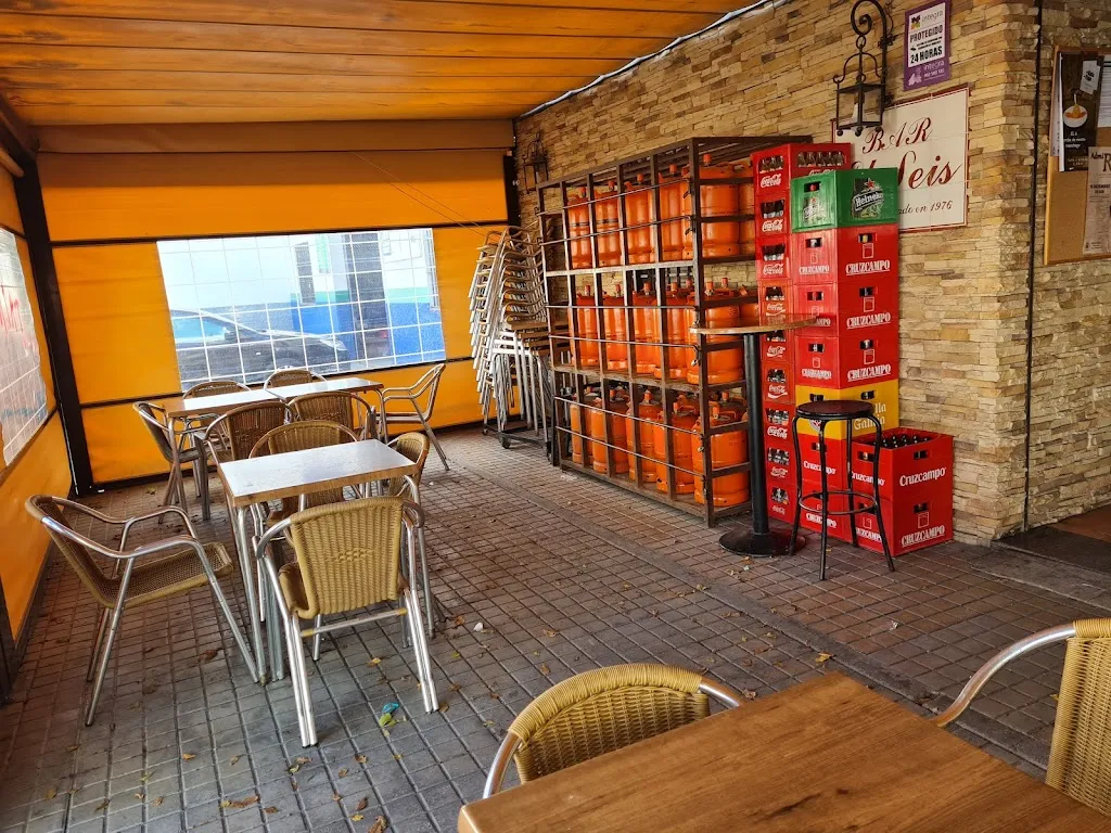 Restaurante El 6 restaurant in Fuentes de Andalucía