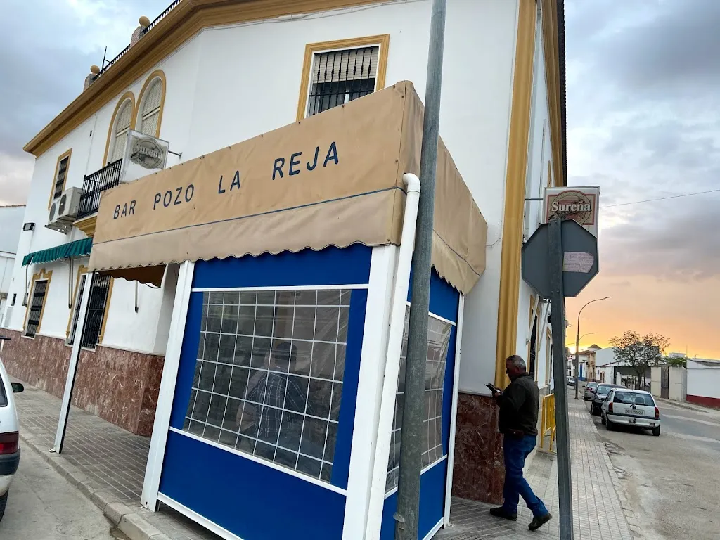 Bar pozo la reja restaurant in Fuentes de Andalucía