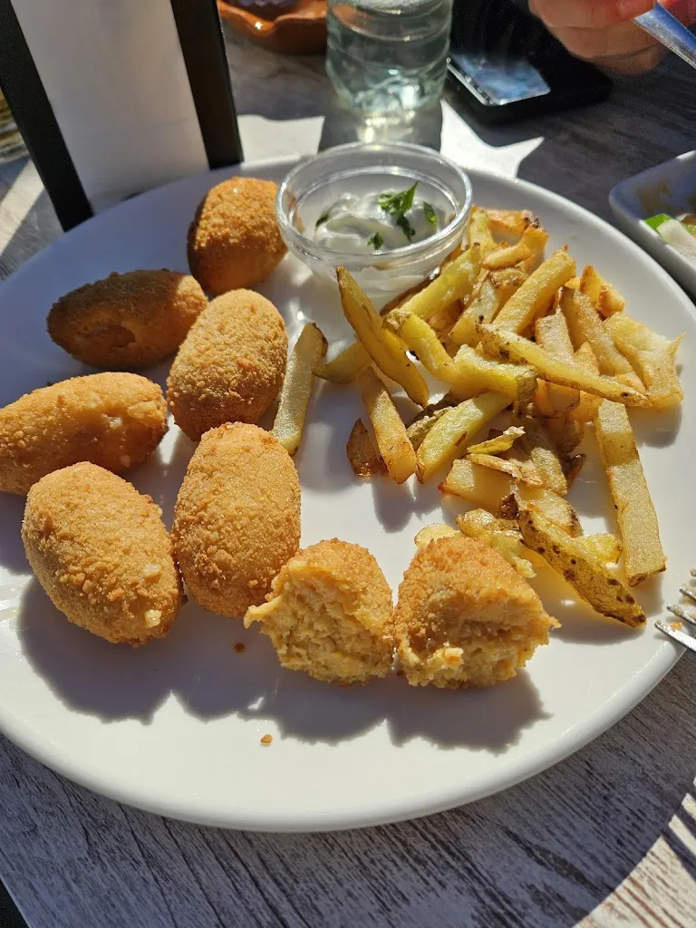 Menu_Bar Tucan y terraza_Fuentes de Andalucía_image_8