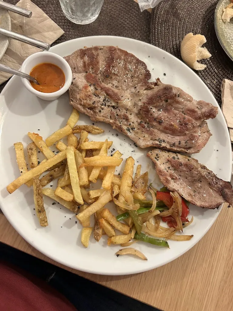 Bar Tucan y terraza_Fuentes de Andalucía_slider_image_3