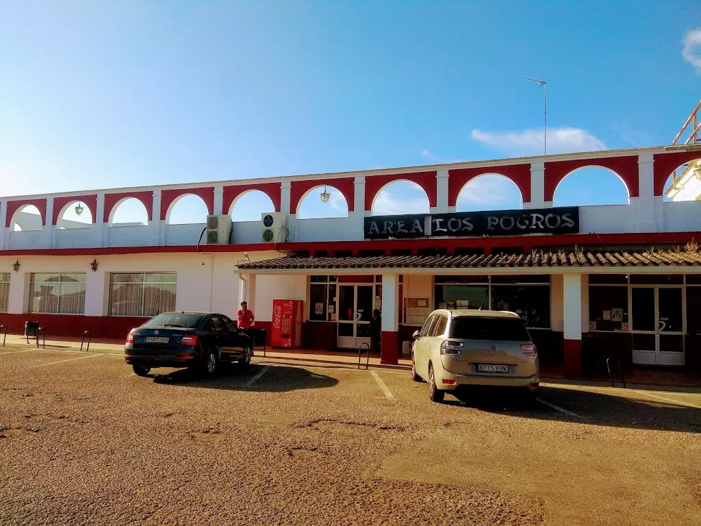 Restaurante Los Potros_Fuentes de Andalucía_slider_image_1