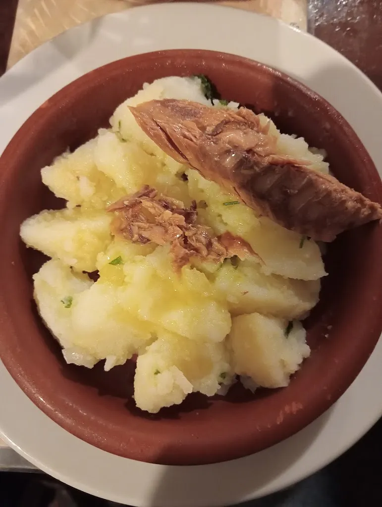 Taberna Galería la Bomba_Gerena_slider_image_3