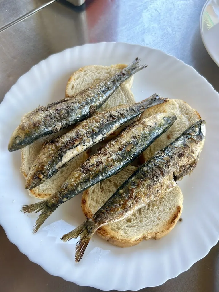 Menu_Bar-restaurante Club social la maestranza de gelves_Gelves_image_9