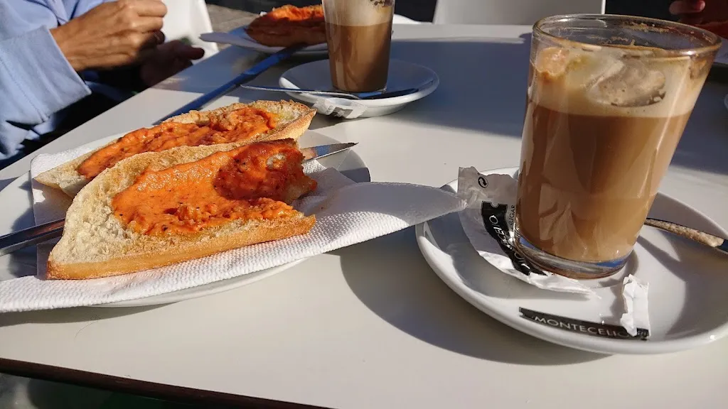 Cafetería Mesón Gelves_Gelves_slider_image_3