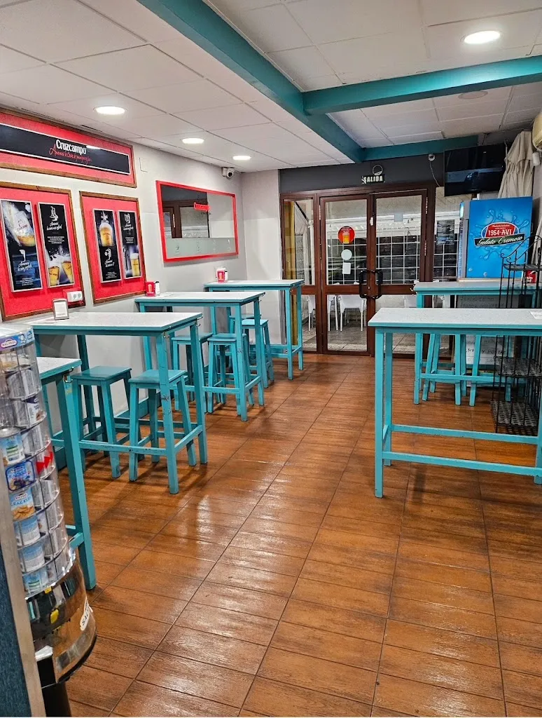 Gran Cervecería Mateos restaurant in Gelves