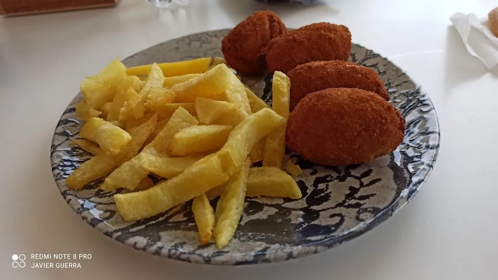 francisco javier guerra cantero_Camino del Cañuelo_Gelves_review