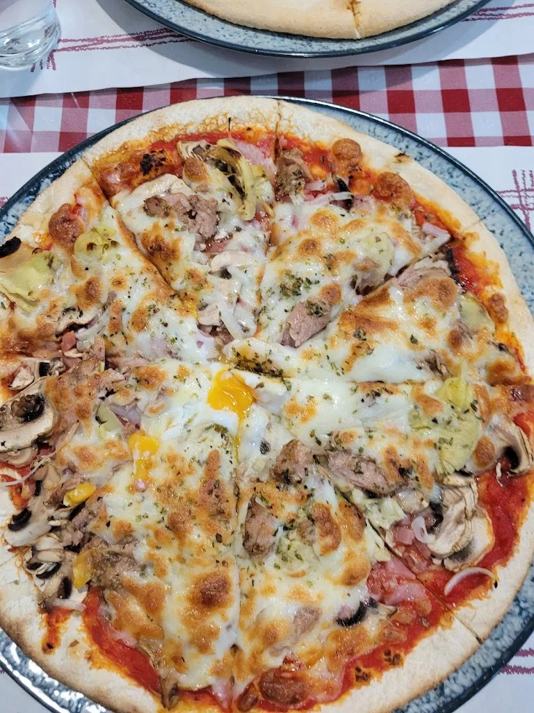 Pizzeria Giuseppe_Gelves_slider_image_3