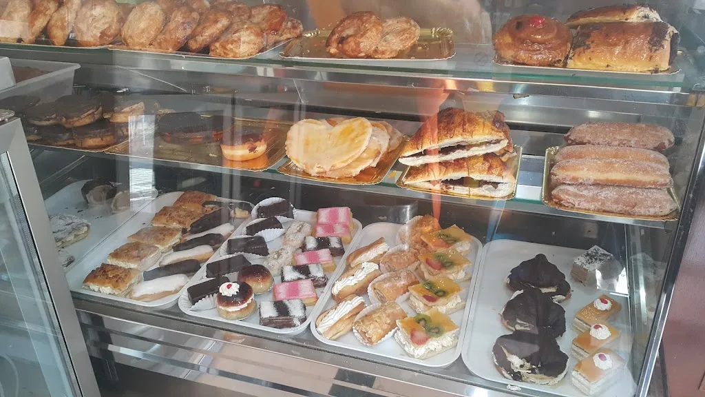 Meson Punto Y Coma Tapas restaurant in Gelves