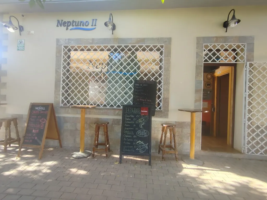 Bar Cafetería Neptuno II_Gelves_slider_image_1