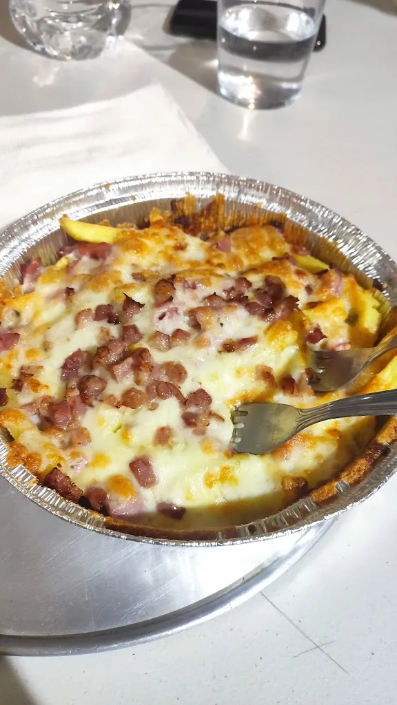 Adrián Gil G._Gilena's Pizza_Gilena_review