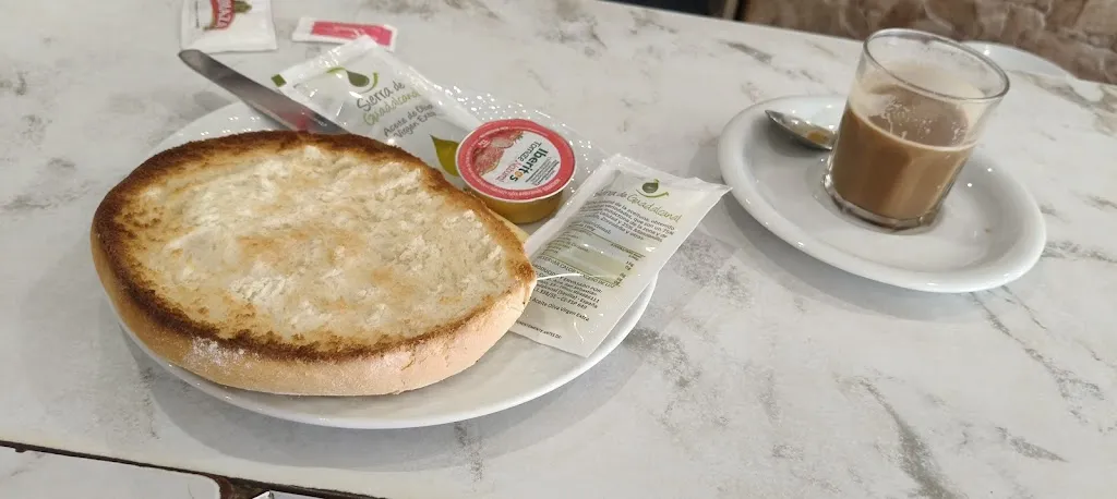 R2000_Mesón Perdigón_Guadalcanal_review