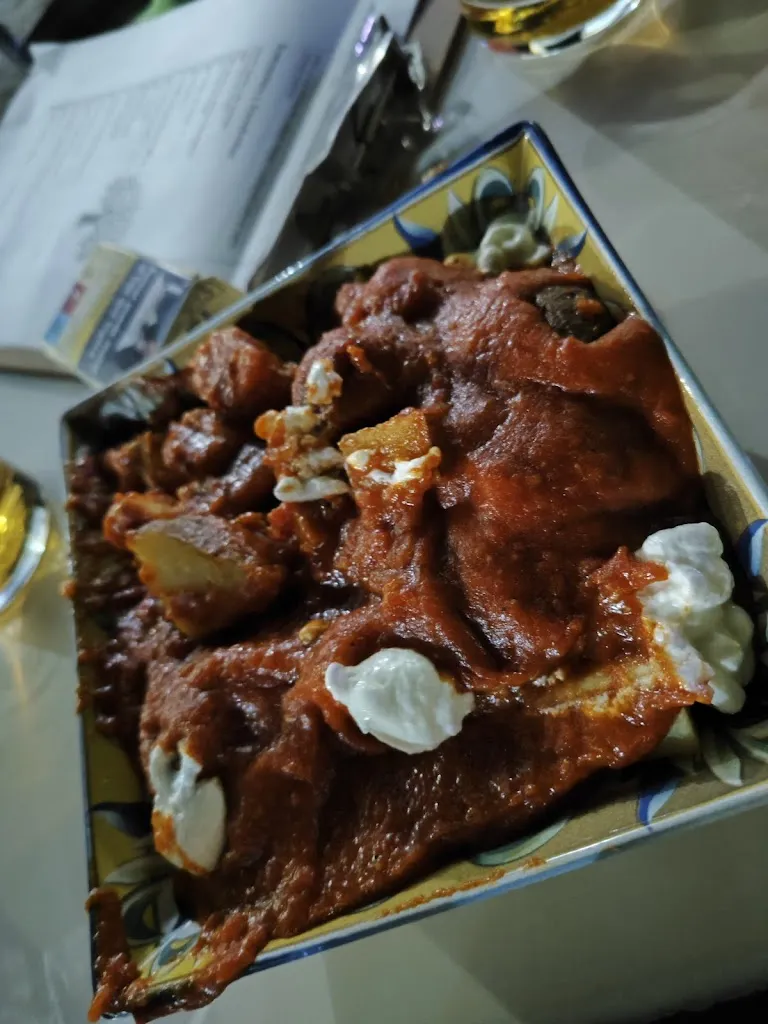 Lucía Pérez_KIOSCO EL PALACIO GUADALCANAL_Guadalcanal_review