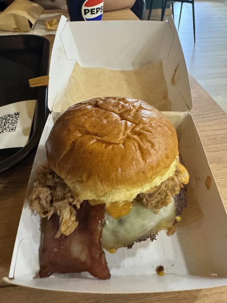 Jose Montilla Alfaro_The Bigfoot Company_Gines_review