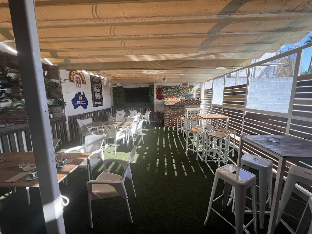 FRAPPÉ Brasas-Beers-Coffee_Gines_slider_image_1