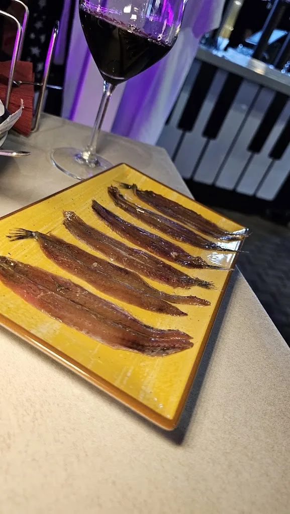 Terraza Imagine - Pintxos, copas y música en Gines restaurant in Gines