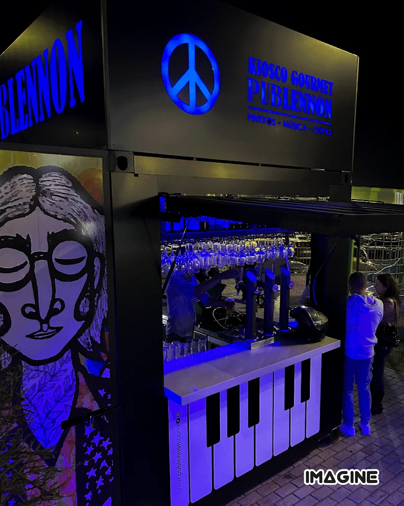 Terraza Imagine - Pintxos, copas y música en Gines_Gines_slider_image_3