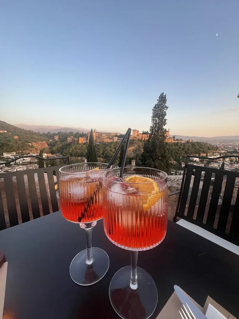 Simon Little_El Huerto de Juan Ranas, La Terraza._Alicún_review