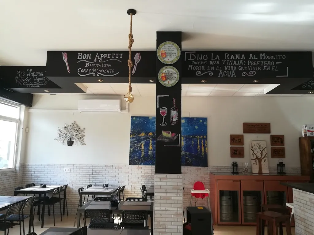 Restaurante taperia del agua restaurant in Guillena