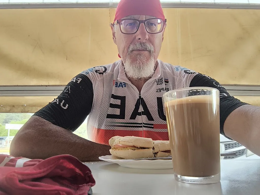 Antonio Navarro Gonzalez (anavarro40)_Bar El Gordo Casa Luisa_Guillena_review