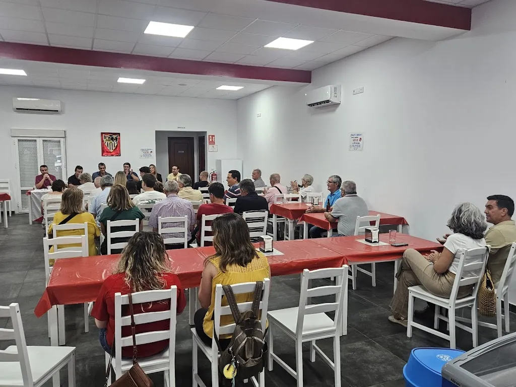 Peña Sevillista Virgen de la Granada Guillena restaurant in Guillena