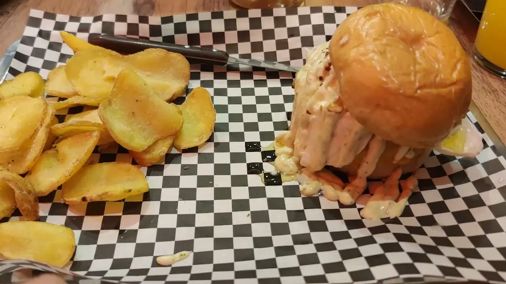 Hamburguesería Malabrigo_Guillena_slider_image_2