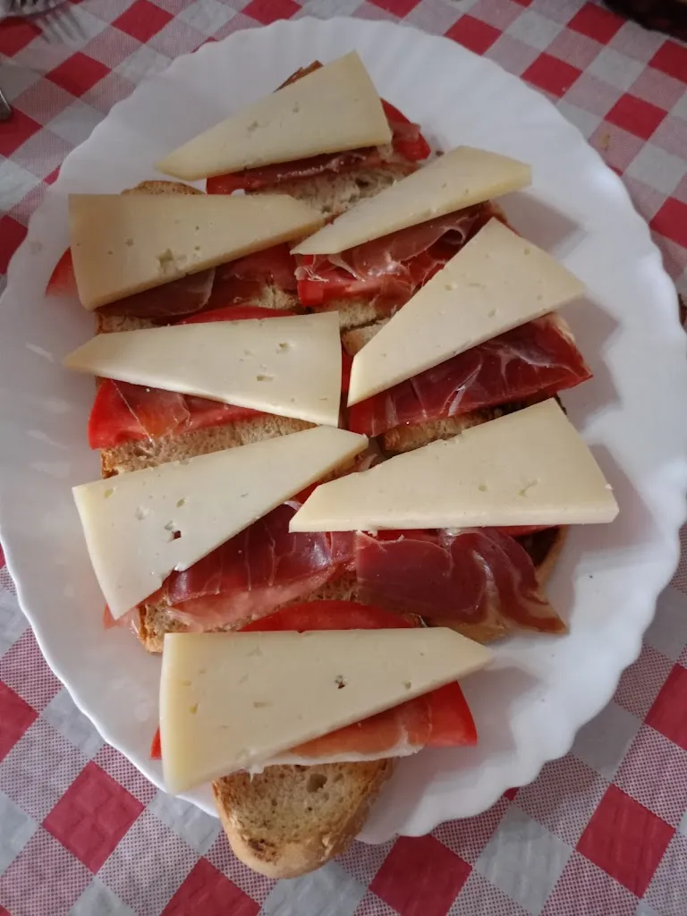 A BM_Peña sevillista_Huévar del Aljarafe_review