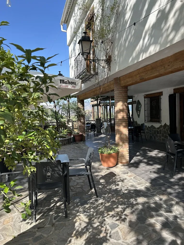 Hans Lind_Restaurante Venta El Buñuelo_Alicún_review