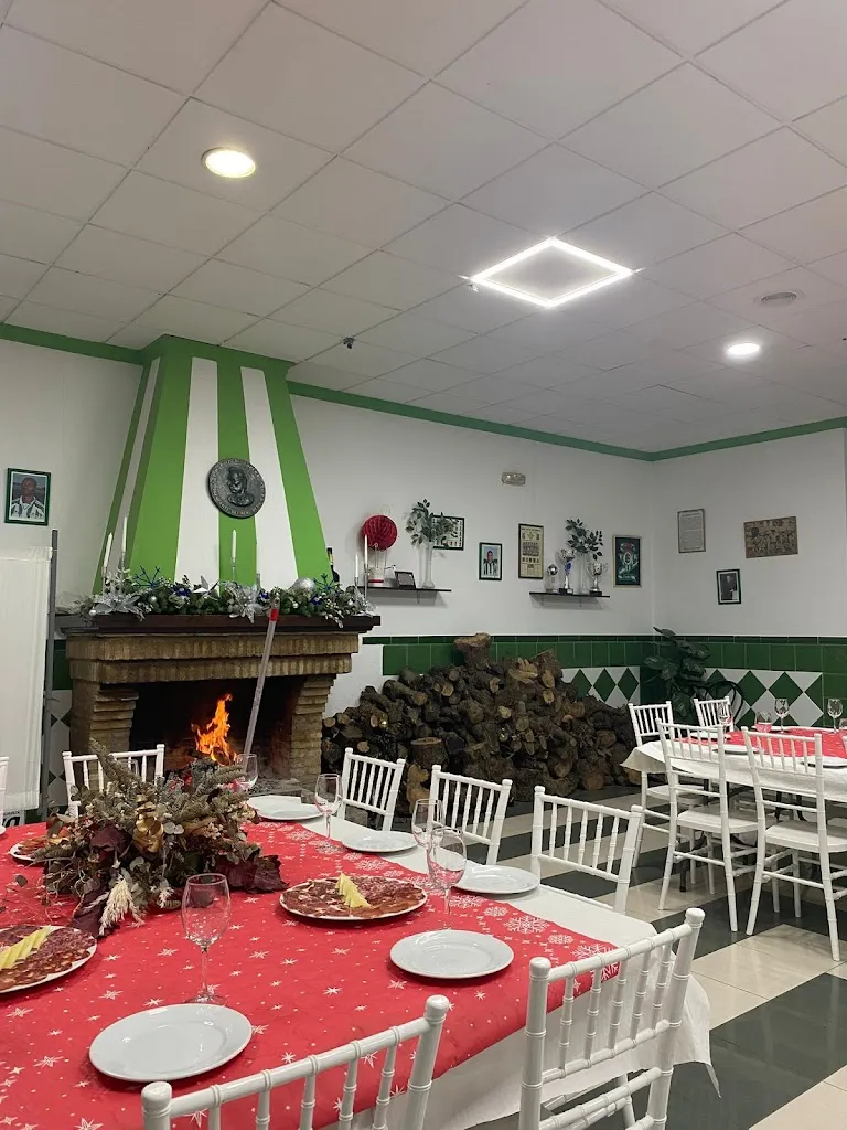 Peña Bética Roberto Rios Comidas_Lantejuela La_slider_image_1